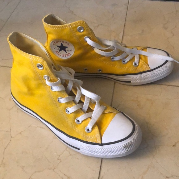 dirty yellow converse